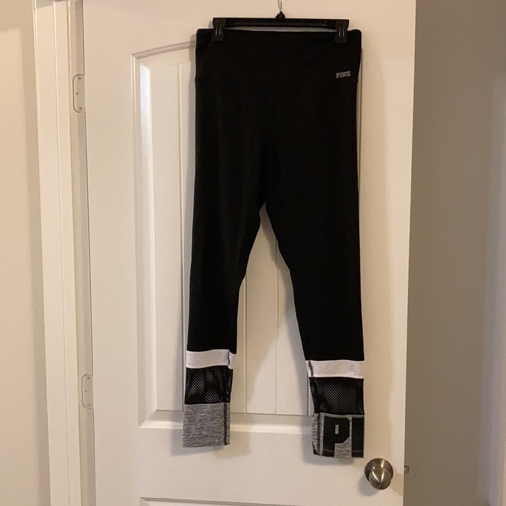 SOLD - PINK Ultimate Leggings